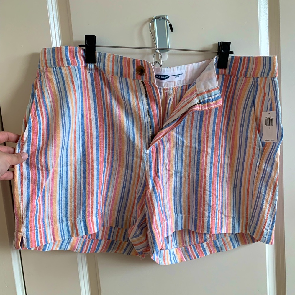 OLD NAVY LINEN STRIPED SHORTS